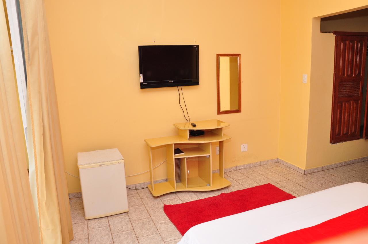 Piramide Palace Hotel Nobres Dış mekan fotoğraf